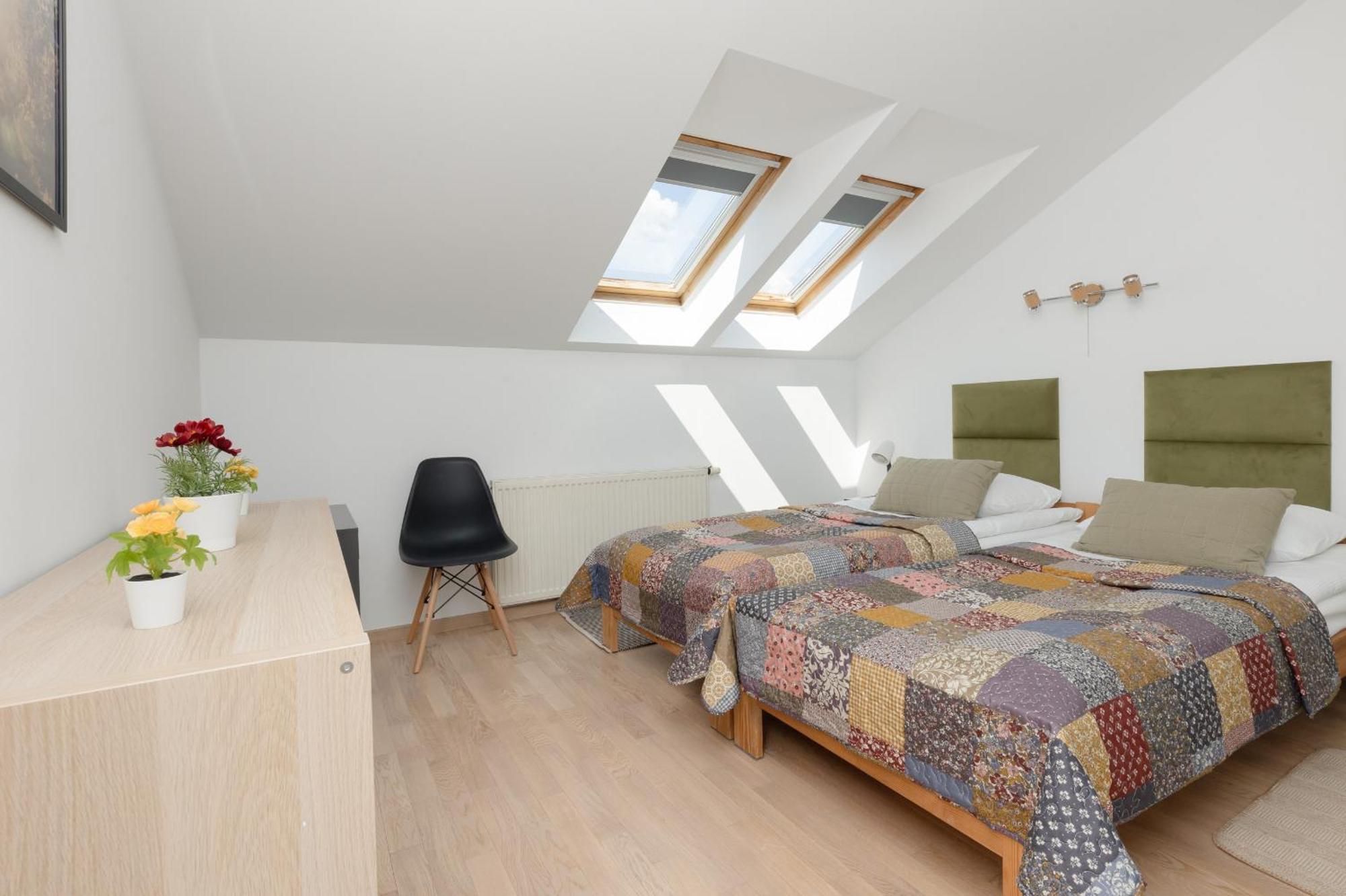 Apartament Family In With 3 Bedrooms & Ac Near Metro Stoklosy By Renters *